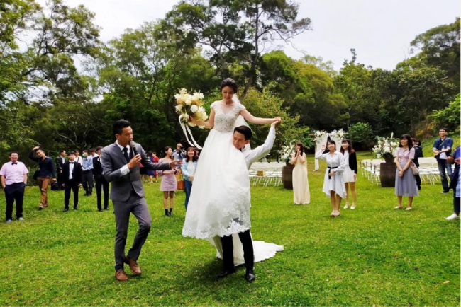 主持Eason | 婚禮樂團 | 活動樂團 | 現場演奏 | 活動主持 | 婚禮主持 | 尾牙主持 | 動土典禮 | 企業家庭日 | 開幕酒會 | 路跑活動 | 直銷商大會| 高雄、台北、台中、台南、主持推薦、婚禮樂團、活動樂團